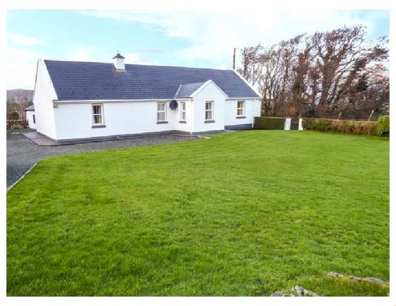 At the Crossroads a british holiday cottage for 6 in , 