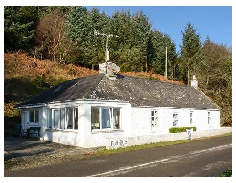 Fish House a british holiday cottage for 8 in ,