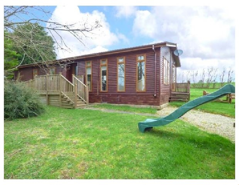 The Lodge a british holiday cottage for 5 in ,