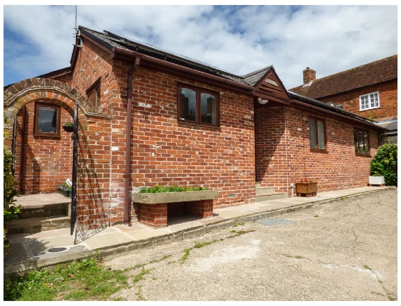 Click here for more about 27 Swan Street