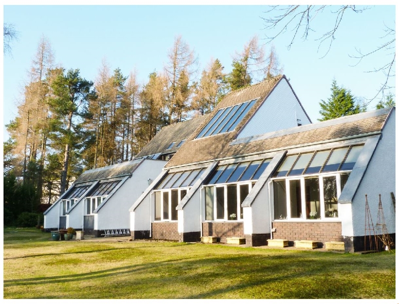 Balmoral Court a british holiday cottage for 10 in ,