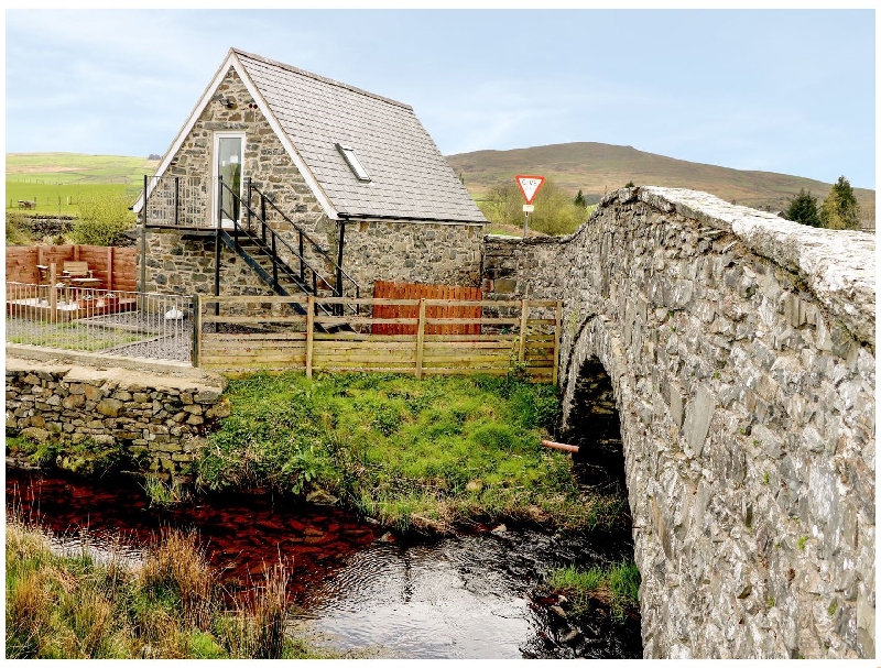 Glan Nug Bach a british holiday cottage for 2 in , 