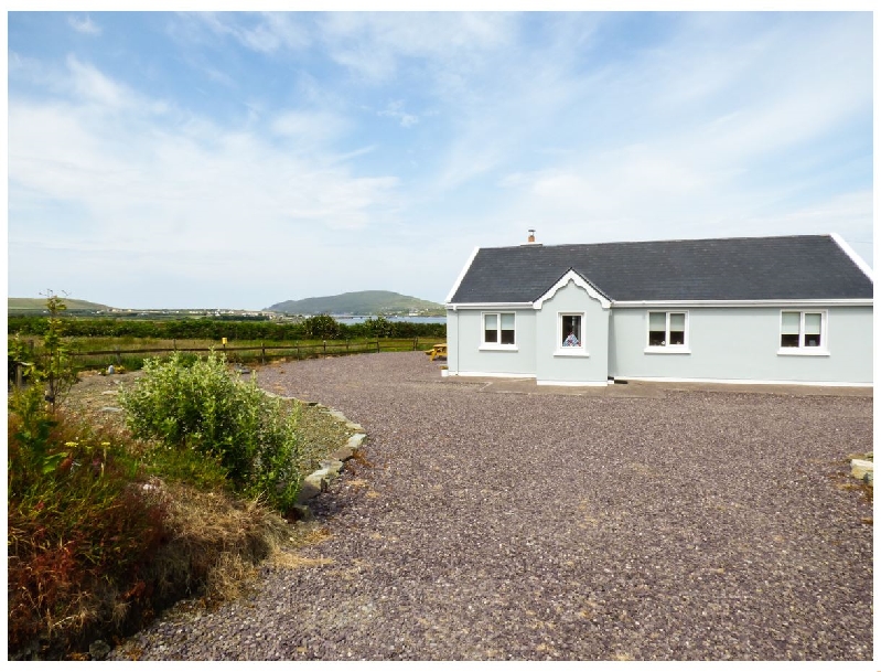 Gort Lodge a british holiday cottage for 6 in , 