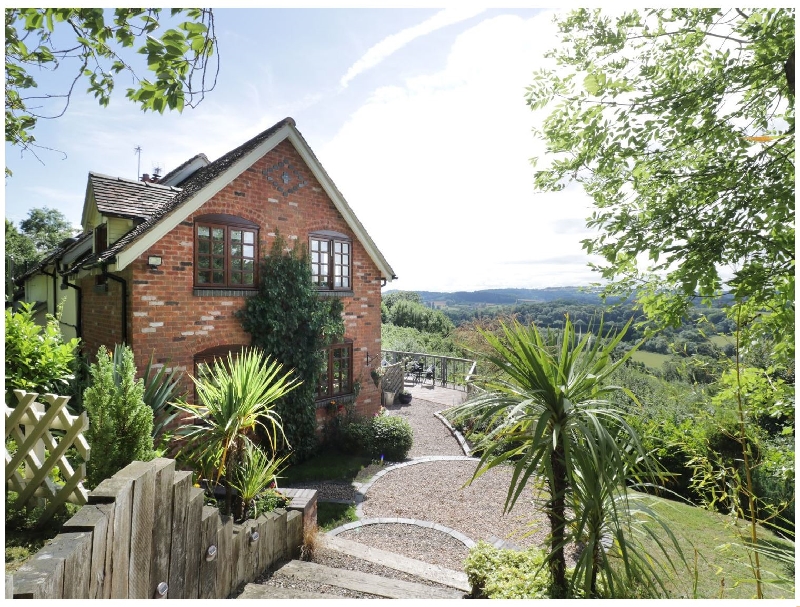 Click here for more about Hillview Cottage