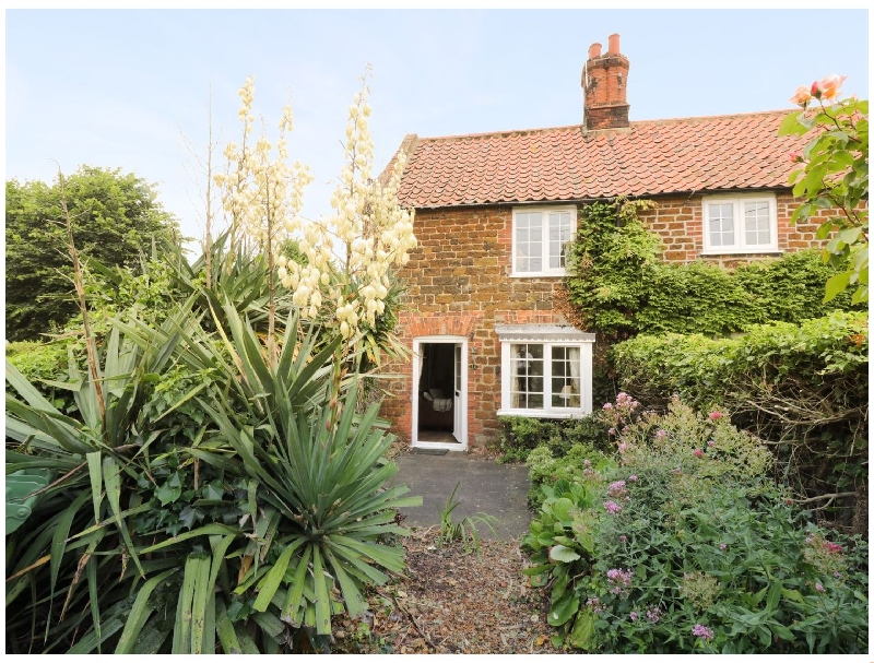 Click here for more about Curlew Cottage