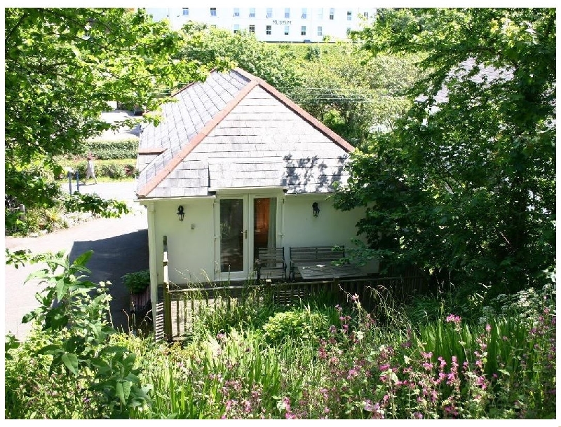 Longships a british holiday cottage for 4 in , 