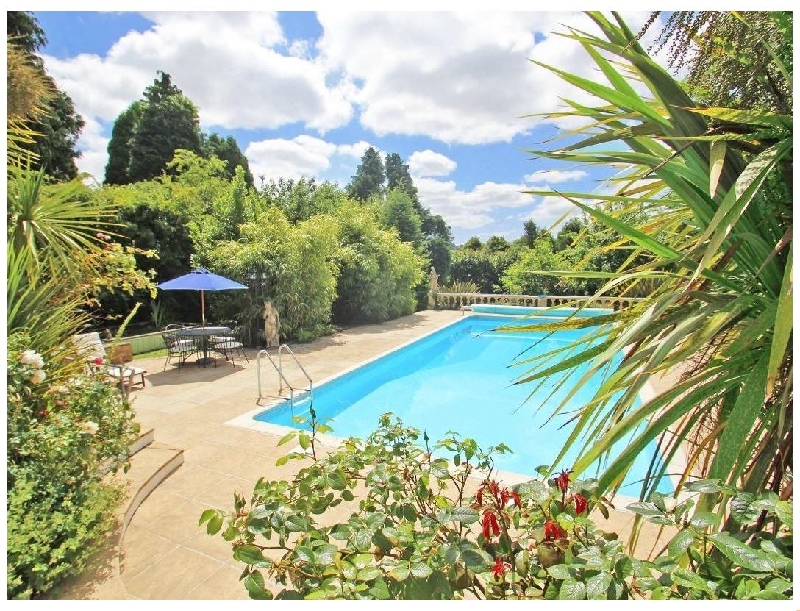 Click here for more about Smugglers Cottage