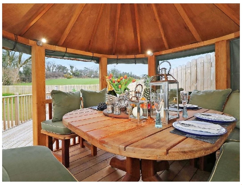 Click here for more about Demelza Cottage