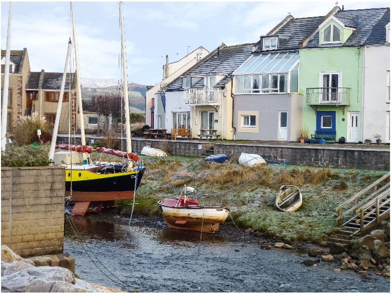 Click here for more about Harbourside House