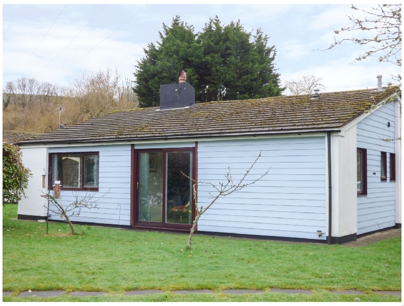 Paw Prints a british holiday cottage for 4 in , 