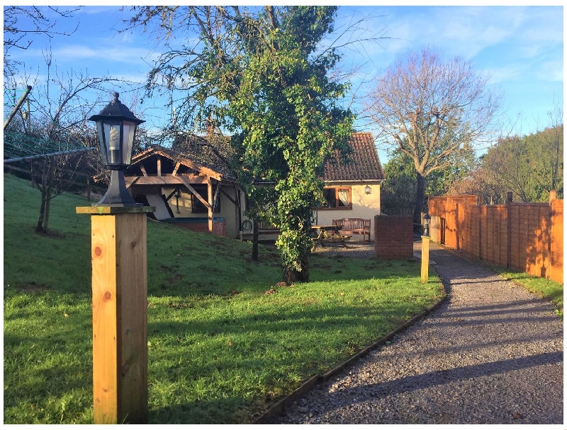 Orchard Cottage a british holiday cottage for 4 in , 