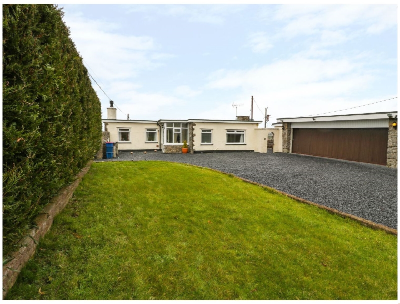 Llain Delyn a british holiday cottage for 6 in , 