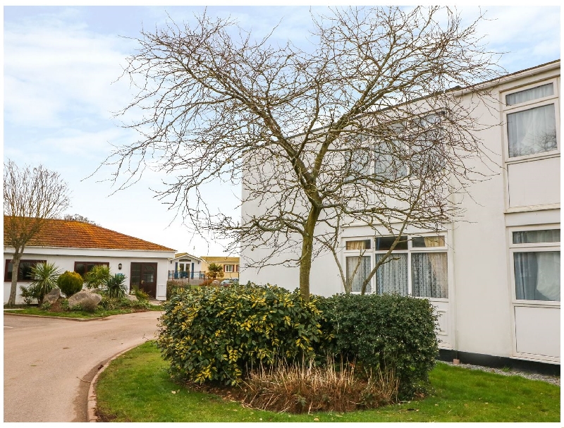 Click here for more about La Capsule