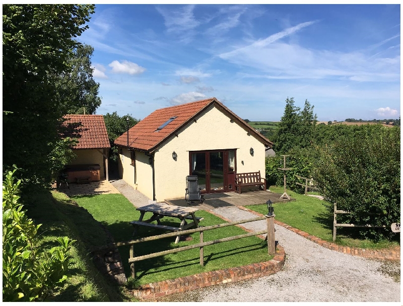 Click here for more about Walnut Cottage