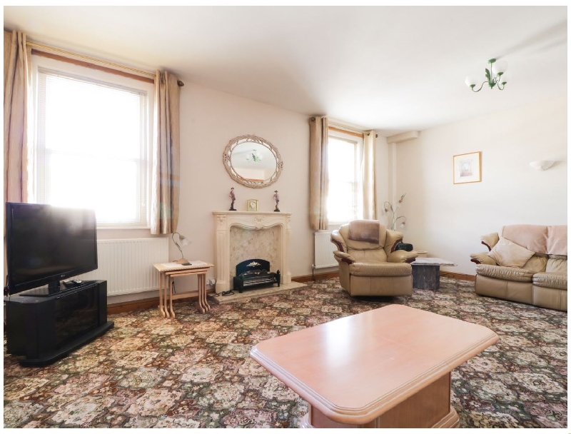 Click here for more about Boyles Town Centre Apartment