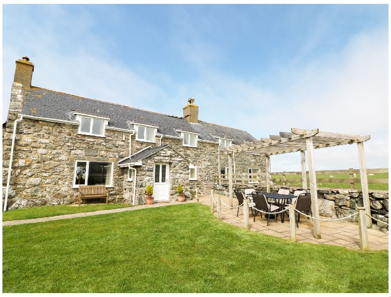 Ffermdy a british holiday cottage for 6 in ,