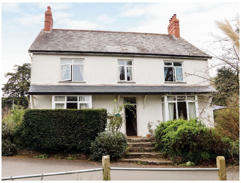Whites Meadow a british holiday cottage for 8 in ,
