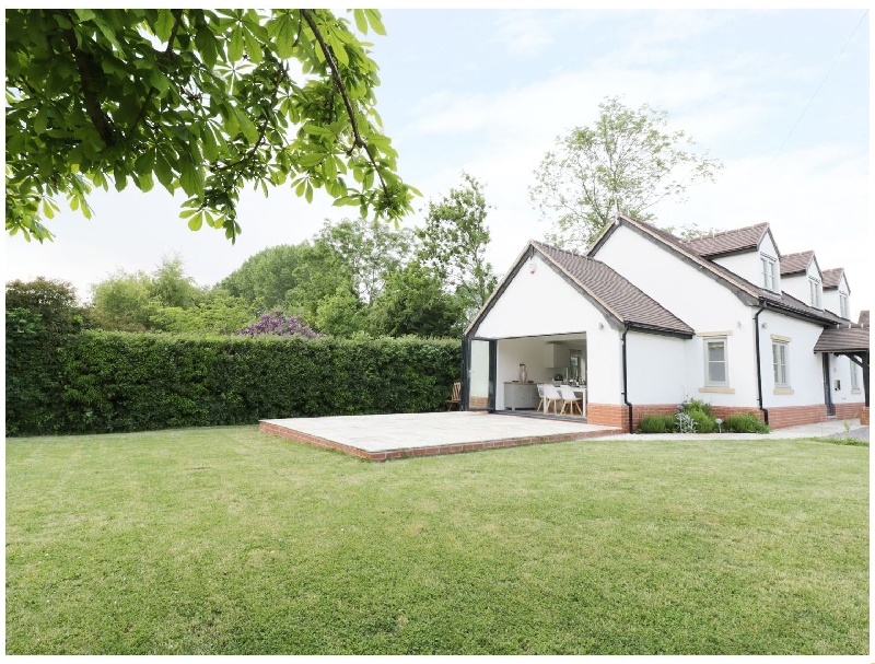 Click here for more about Appletree Cottage