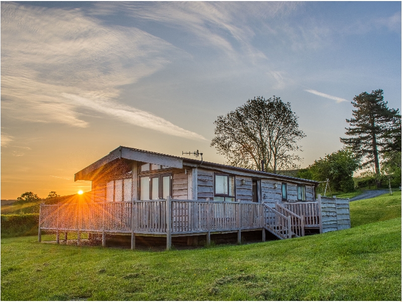 Click here for more about Moonrise Lodge - Curlew Lodge