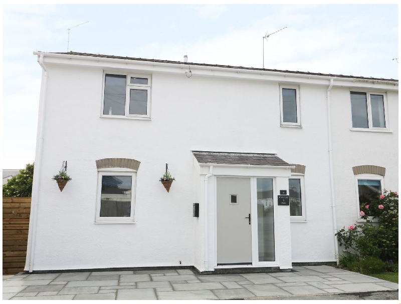 21 Llwyn Gwalch Estate a british holiday cottage for 8 in ,