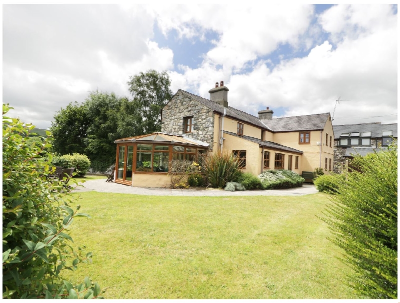 Click here for more about Ddol Helyg Farmhouse