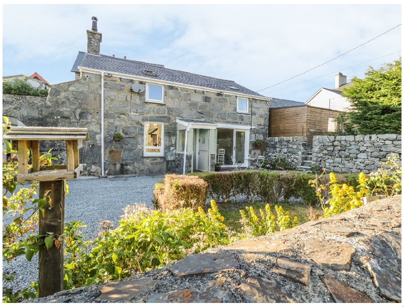 Y Cilgwyn a british holiday cottage for 6 in , 