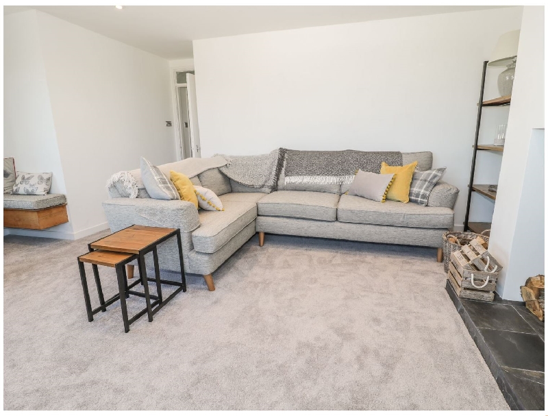 Click here for more about Wynding Apartment
