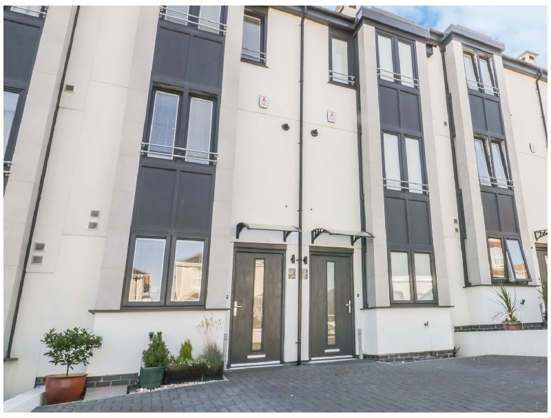 Fourshore a british holiday cottage for 6 in , 