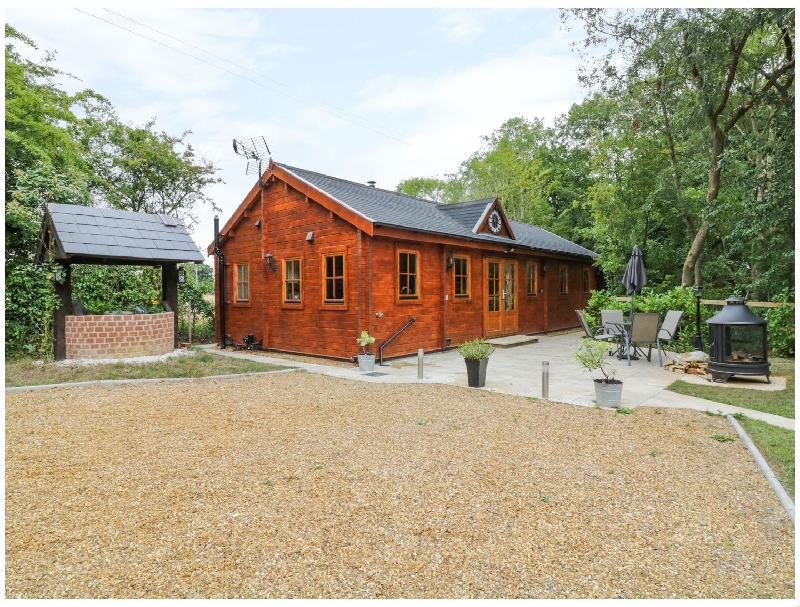 Click here for more about Acorn Lodge