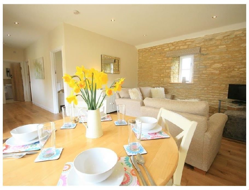 Click here for more about Ewecub Barn