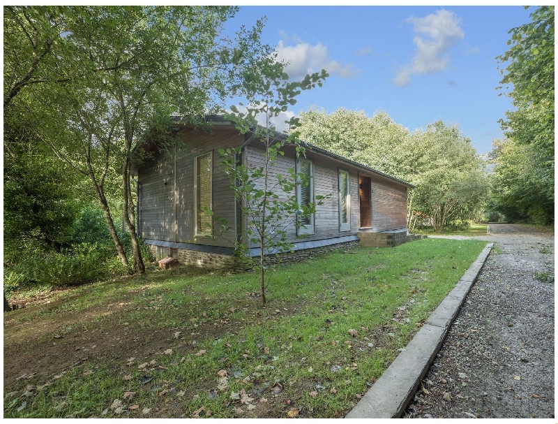 Click here for more about 14 Stonerush Valley