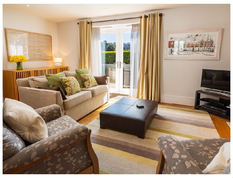 4 Dart Marina a british holiday cottage for 4 in , 