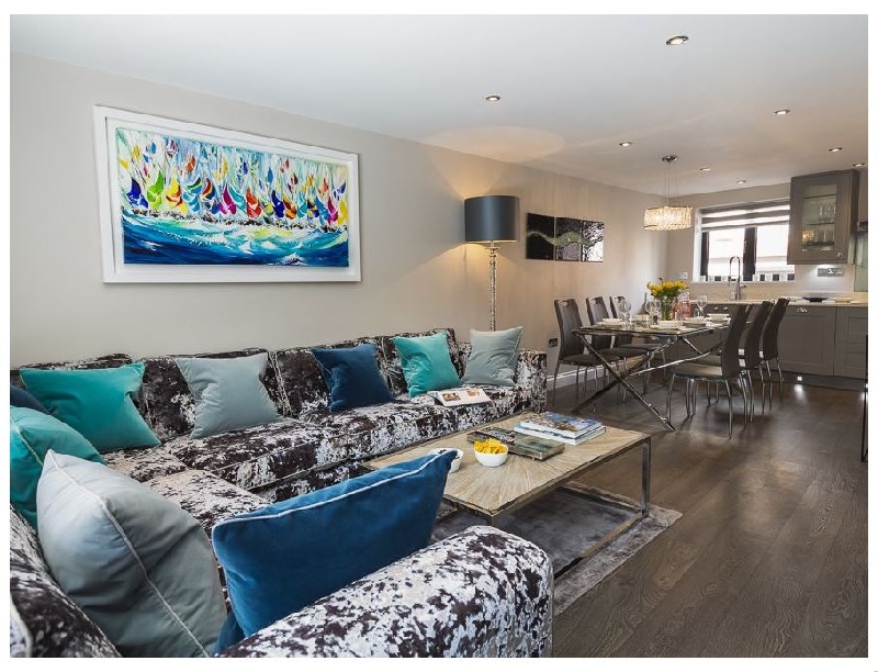 Harbour Cottage (Dartmouth) a british holiday cottage for 6 in , 