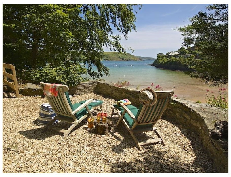 Oversteps House a british holiday cottage for 16 in , 