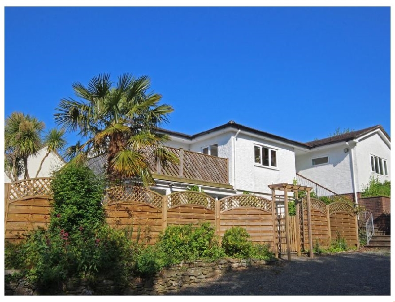 Estuary House a british holiday cottage for 10 in ,