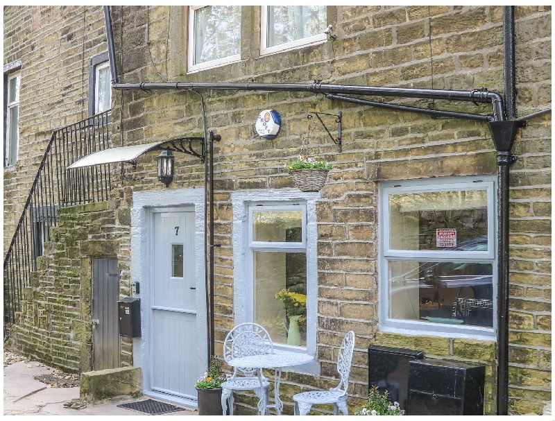 Dove Cottage a british holiday cottage for 2 in ,