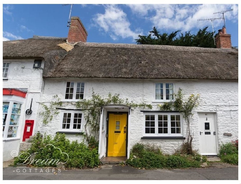 Apple Tree Cottage a british holiday cottage for 4 in , 