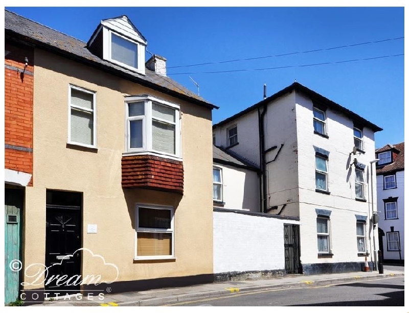 Globe Cottage a british holiday cottage for 7 in , 