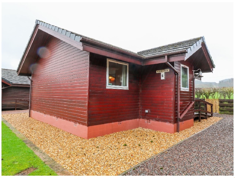 Kestrel Lodge a british holiday cottage for 4 in , 