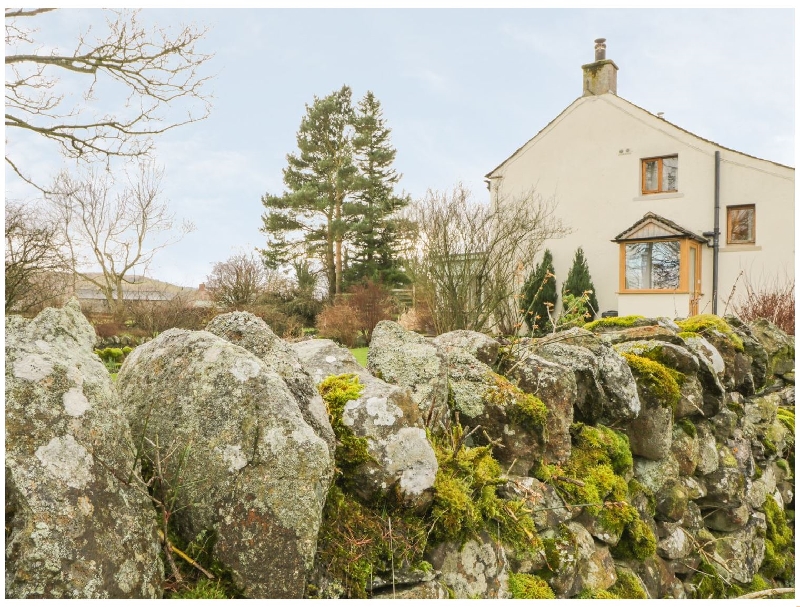 Low Garth Cottage a british holiday cottage for 4 in ,