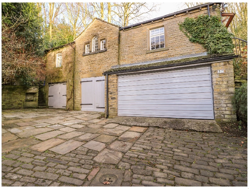 The Coach House a british holiday cottage for 3 in , 