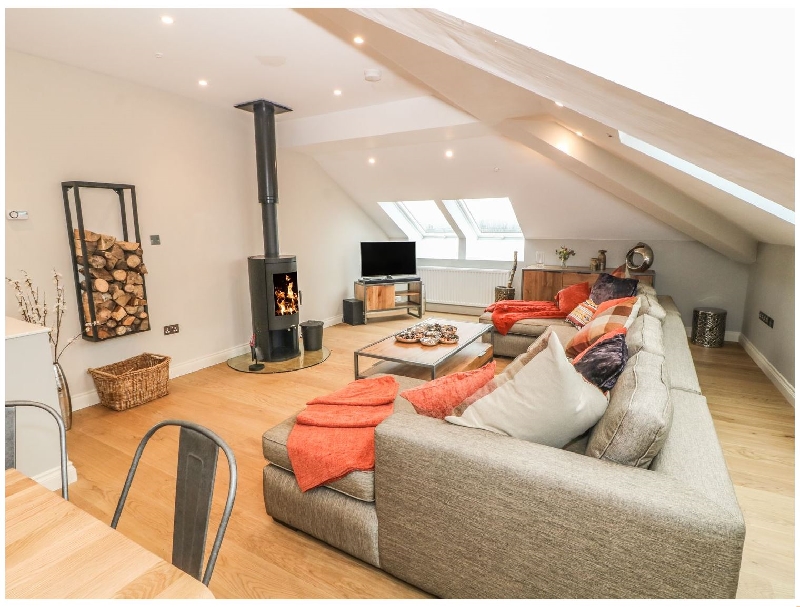 Click here for more about Sardis Chapel 1