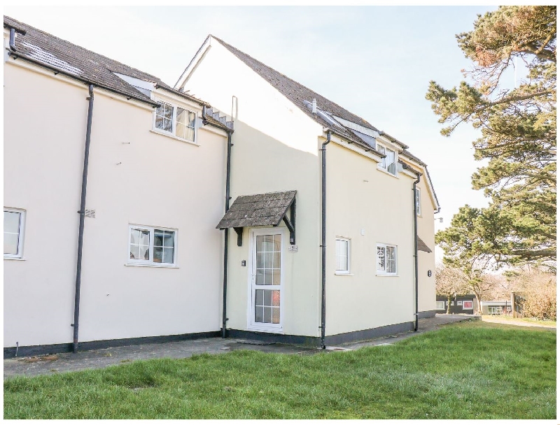 Little Bolt Hole a british holiday cottage for 4 in ,