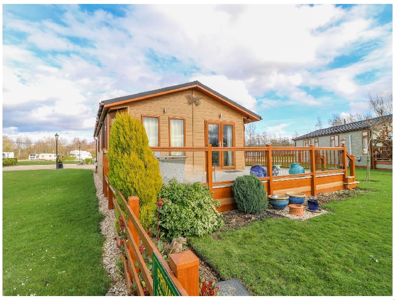 Click here for more about Lake View Lodge