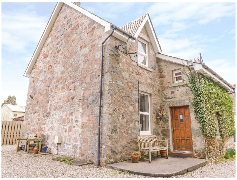 The Knowe Lower a british holiday cottage for 4 in , 