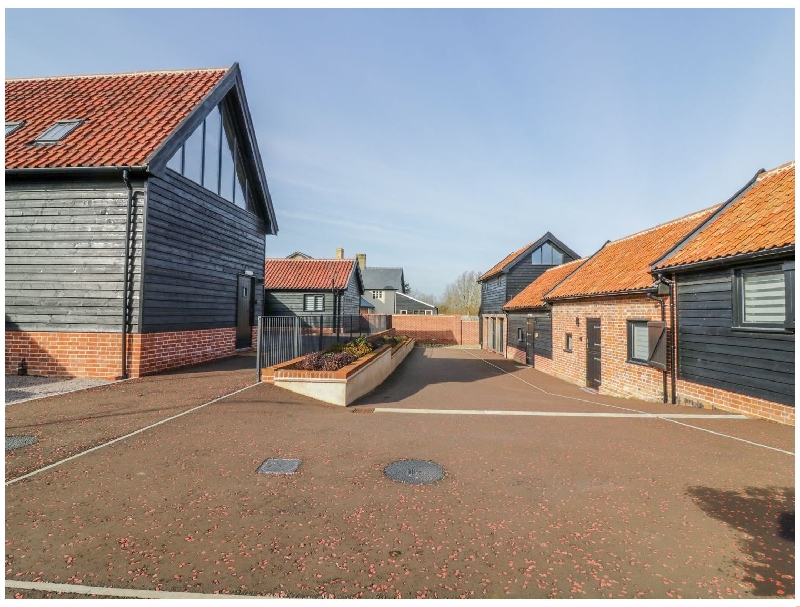 Click here for more about Amerdeep Lodge