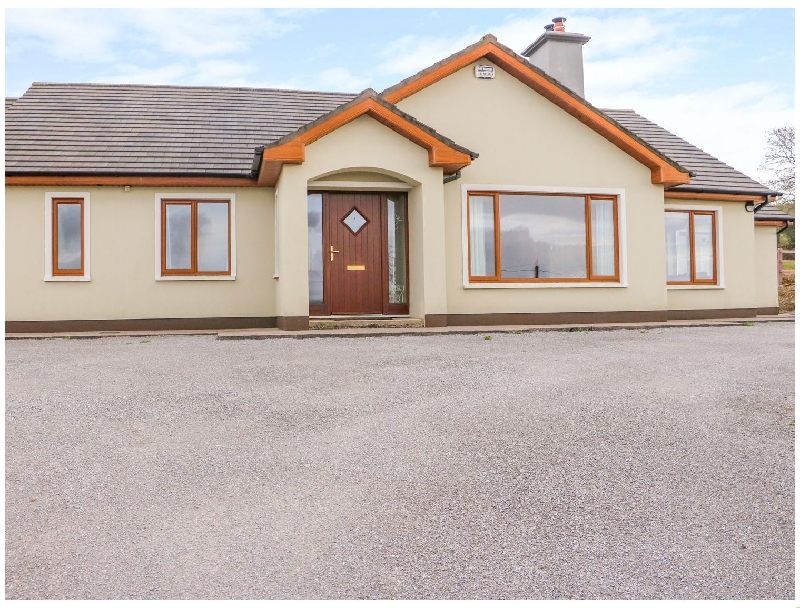 Rossanean a british holiday cottage for 10 in , 