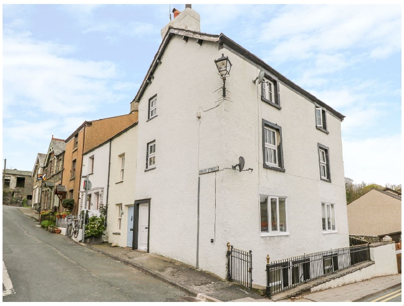 Click here for more about 1 Brade Street