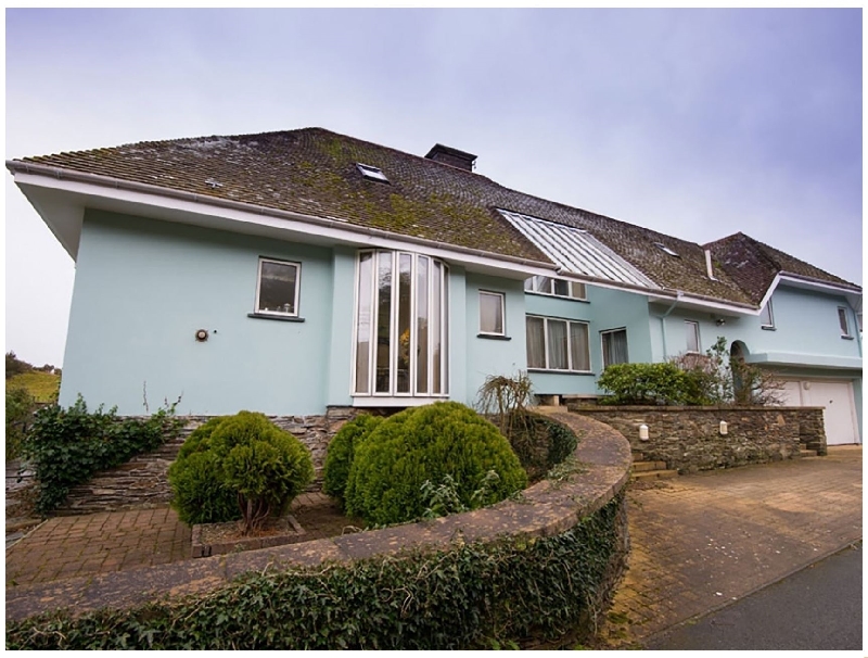 Bryn Y Mor-  Borth Y Gest a british holiday cottage for 7 in , 