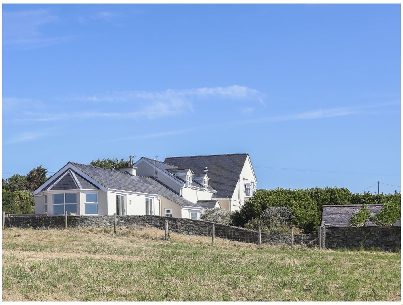 Glanrhyd Isaf a british holiday cottage for 14 in ,